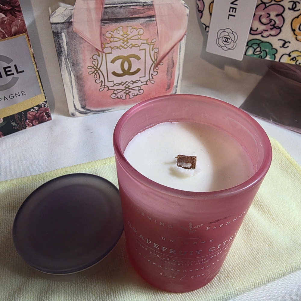 DW Home Pink Frosted Grapefruit Citrus Candle with Purple Lid - Picture 2 of 2